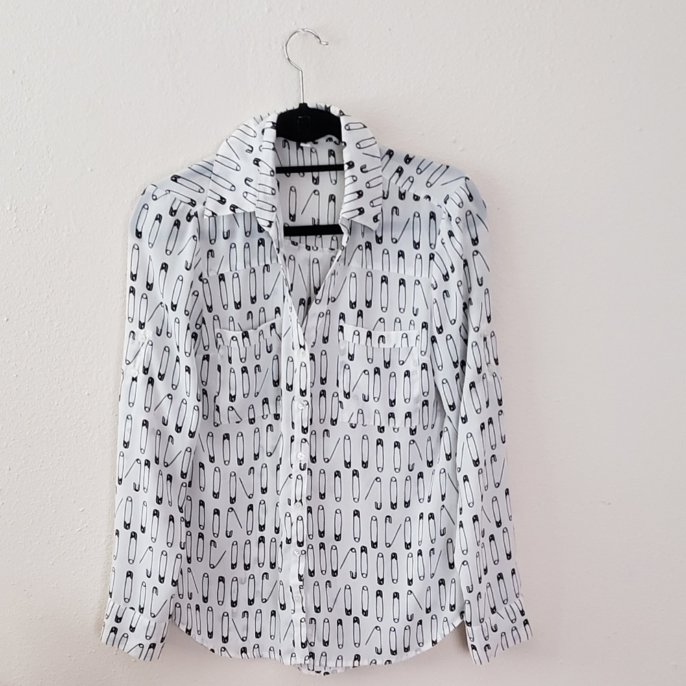 Paperclip-Design Button Down Blouse
